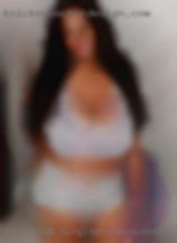 I'm a club single.professional female near Minnesota.